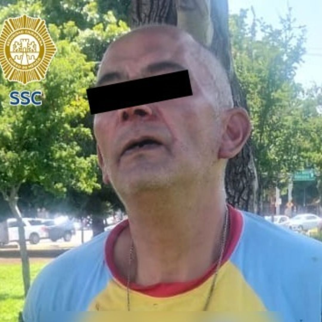 El detenido, un hombre de 53 años, fue identificado como el presunto responsable. Foto: SSC CDMX